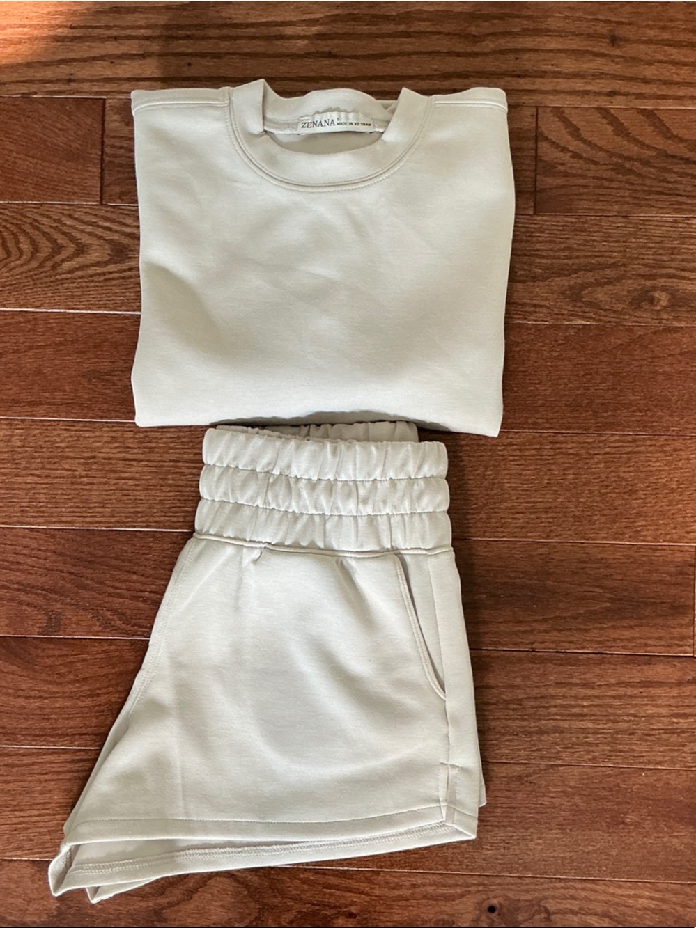 Zenana Outfitters 2 Piece Cream Crewneck Sweatshirt and Shorts - Picture 7 of 8